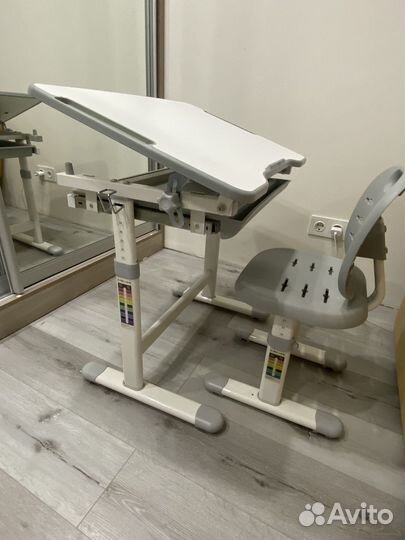 Детский стол и стул трансформер