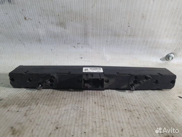 Кнопка аварийной сигнализации Opel Astra H Z16XE1