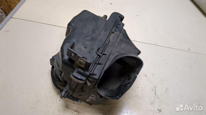 Корпус воздушного фильтра Nissan Juke