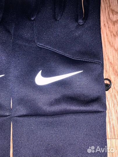 Перчатки Nike