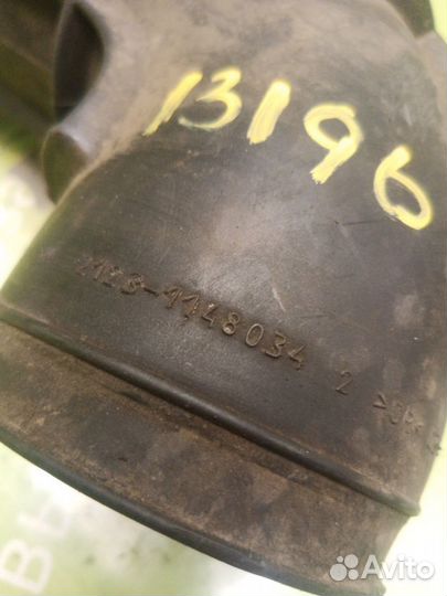 Патрубок воздухозаборника Chevrolet Niva 2015Г.в