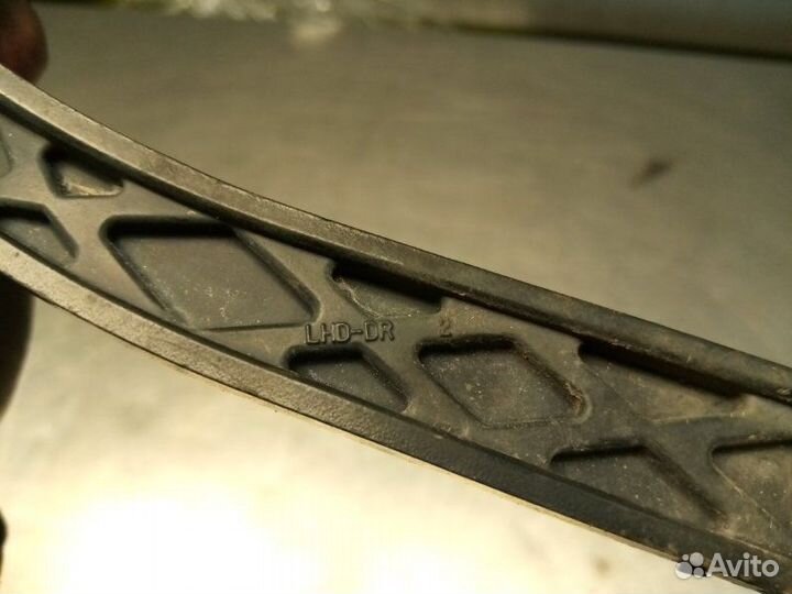 Поводок дворника передний правый Daewoo Nexia N150