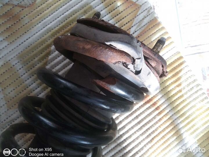 Стойки переднии Mazda 6 GG