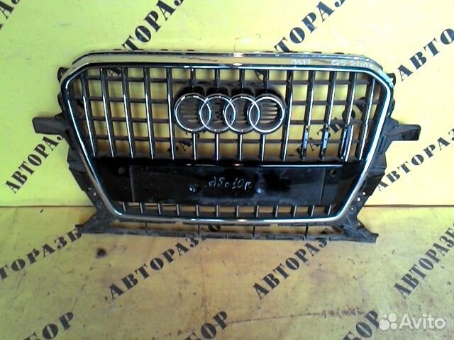 Решетка радиатора Audi Q5 2008-2017