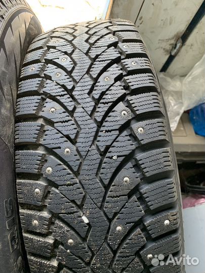 Formula Ice 215/65 R16 98T