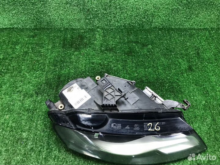 Фара правая ксенон Audi A4 B8 8K