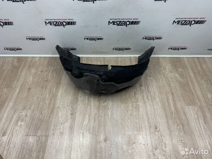 Подкрылок задний левый Mercedes W205 С 205
