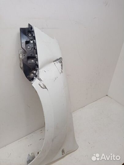 Крыло переднее левое Renault Duster 2010