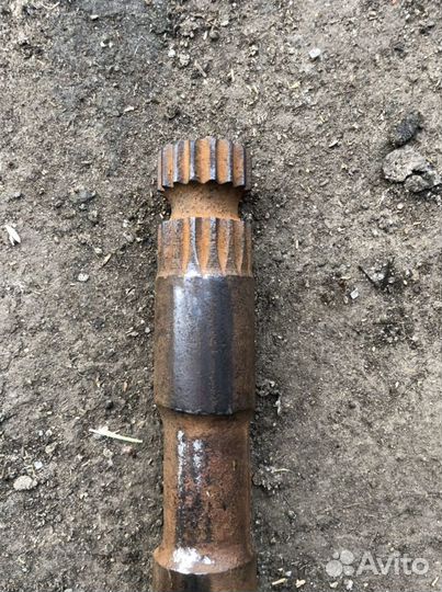 Цапфа поворотная со ступицей юмз