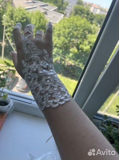 Перчатки свадебные