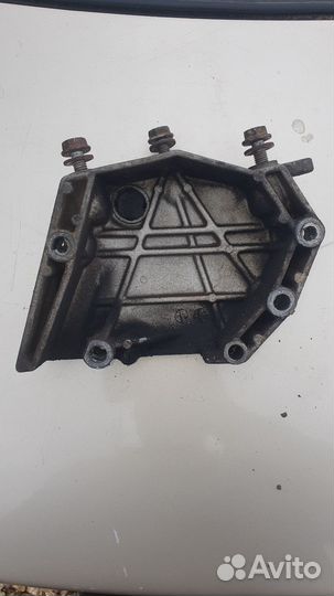 Крышка ремня грм renault logan