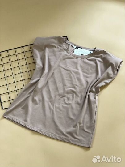 Футболка женская с плечиками М