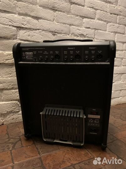 Комбоусилитель Fishman PRO-LBX-300 (130W)