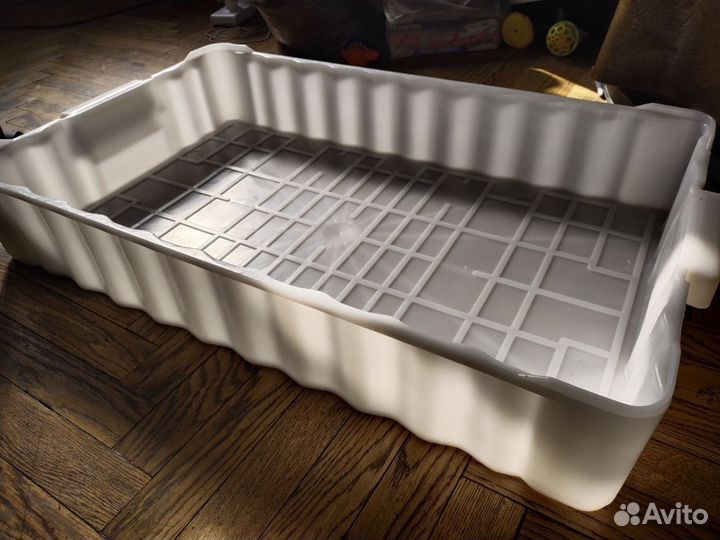 Емкость (ящик) для хранения и переноски продуктов