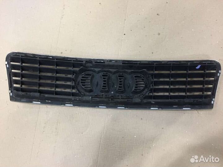 Решетка радиатора на Audi A6 (C5)