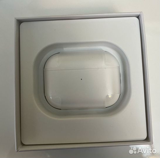 AirPods Pro 2 lighting