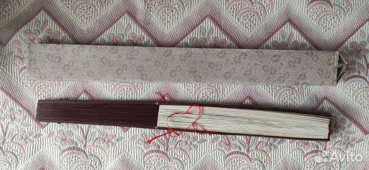 Веер декоративный, дерево и бумага