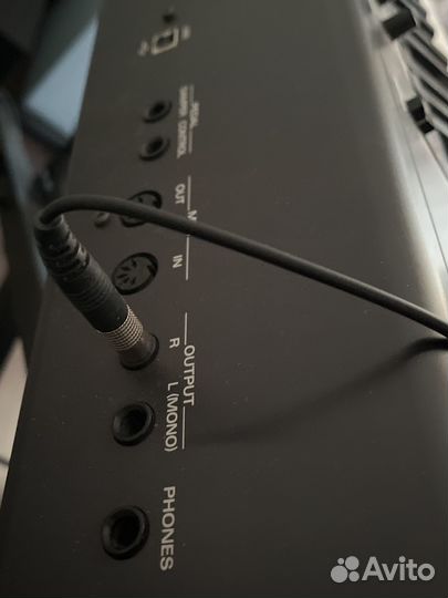 Цифровое пианино молоточковое Roland rd 300 sx