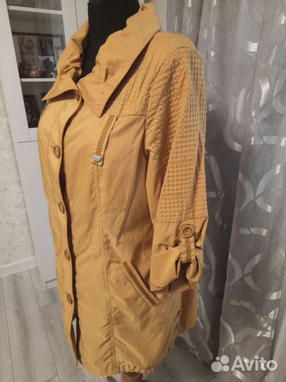 Плащ женский