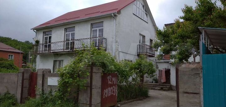 Дом 260 м² на участке 7 сот.