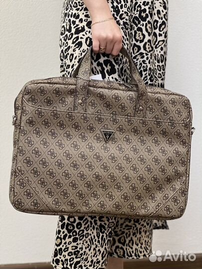 Сумка Guess для MacBook 15-16