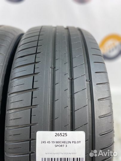 Michelin Pilot Sport 3 245/45 R19 98Y