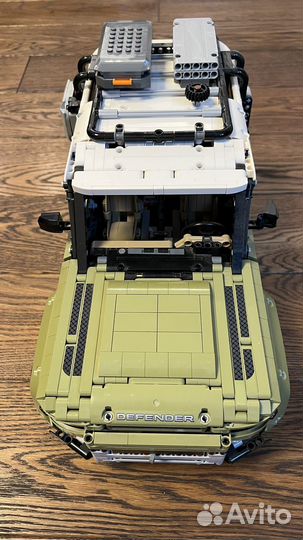 Lego Land Rover Defender