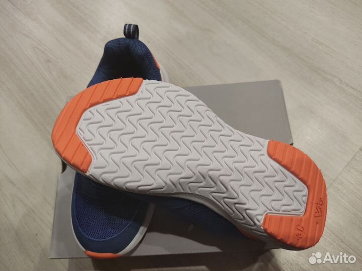 Кроссовки детские