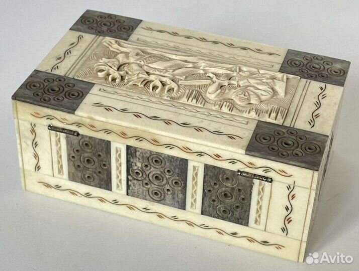 Старинная шкатулка. Кость. Россия
