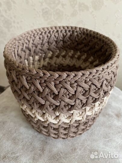 Корзина вязаная