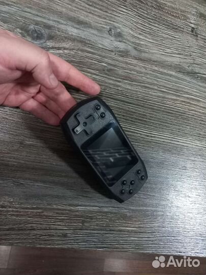 Портативная игровая консоль