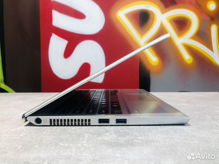 Ультрабук Sony vaio core i3/ ram 4 gb/ ssd 240gb