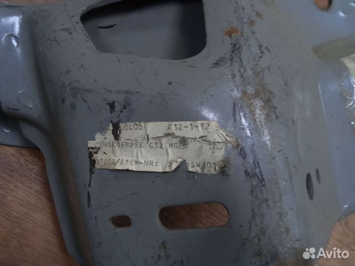 Балка Nissan Skyline laurel (C32)