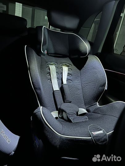 Автокресло Carmate zutto