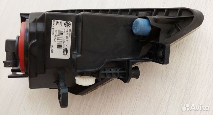 Фара противотуманная левая