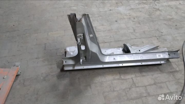 Пороги mercedes w210