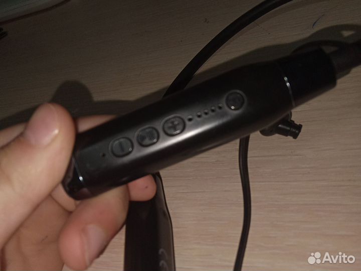 Беспроводные наушники