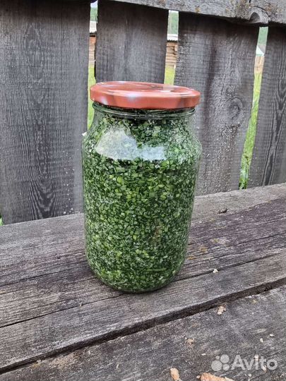 Земляника,соленые грибы,чеснок, ягода с Тунки