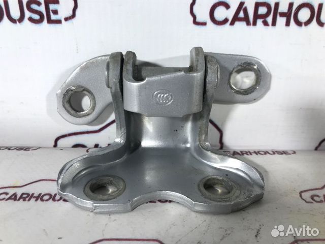 Петля двери задняя левая Toyota Corolla 150 1.6