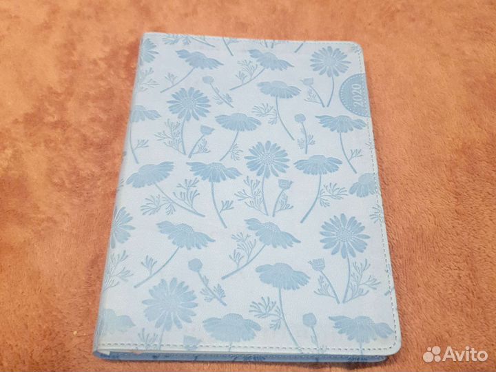 Блокноты ежедневники