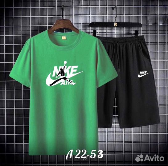 Мужской спортивный костюм с шортами Nike