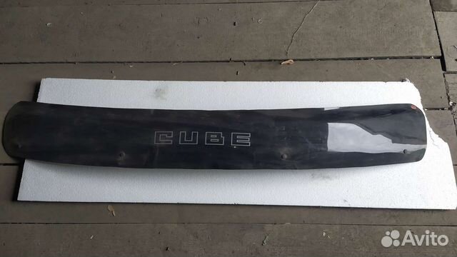 Мухобойка (спойлер, дефлектор) капота