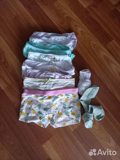 Одежда для девочки пакетом 128-134