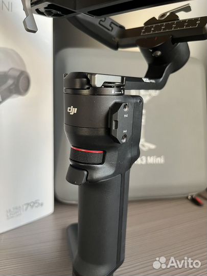 Стабилизатор DJI RS3 Mini