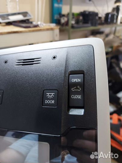 Плафон Lexus RX 2022