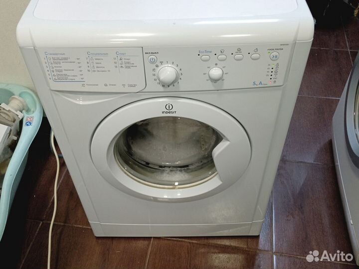 Стиральная машина indesit 5кг