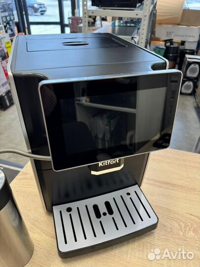 Кофемашина Kitfort кт-7373