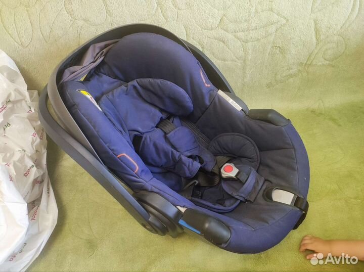 Автолюлька stokke izi go