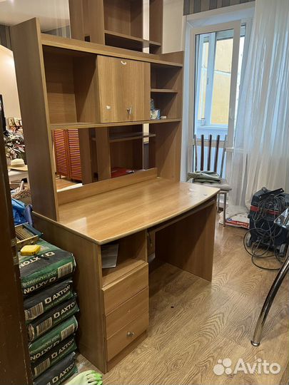 Компьютерный стол