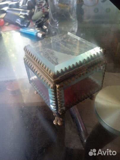 Шкатулка стеклянная старинная